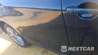 2017 Toyota Camry SE - zdjęcie 14 z 28 - miniatura