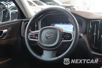 2024 Volvo XC60 B5 Plus Dark Theme - zdjęcie 36 z 52 - miniatura