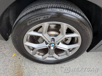 2025 BMW X4 Sports Activity Coupe xDrive30i - zdjęcie 39 z 46 - miniatura