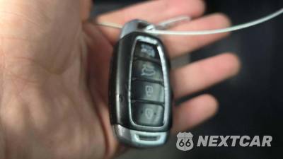 2019 Hyundai Kona Ultimate - zdjęcie 17 z 30 - miniatura