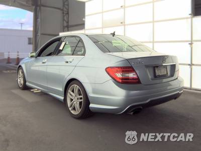 2014 Mercedes-Benz C 250 Sedan - zdjęcie 2 z 20 - miniatura