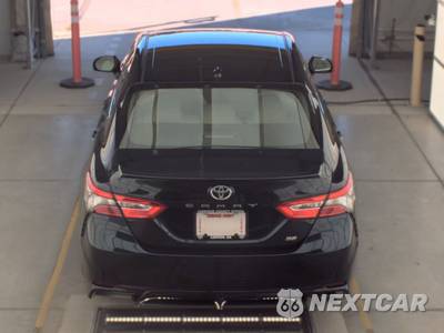 2019 Toyota Camry SE - zdjęcie 5 z 19 - miniatura