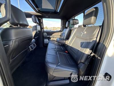 2026 Ford Super Duty F-450 Platinum Crew Cab Long Bed DRW - zdjęcie 27 z 40 - miniatura