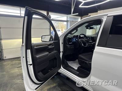 2023 Chevrolet Silverado 1500 LT Crew Cab Short Bed 2FL - zdjęcie 8 z 31 - miniatura