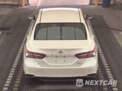 2021 Toyota Camry XLE - zdjęcie 5 z 26 - miniatura