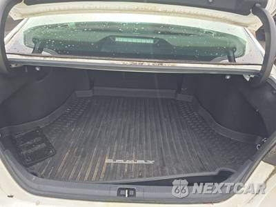 2021 Toyota Camry XLE - zdjęcie 16 z 26 - miniatura