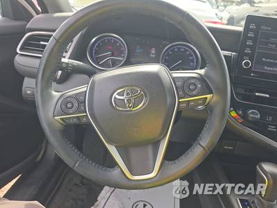 2021 Toyota Camry XLE - zdjęcie 10 z 26 - miniatura