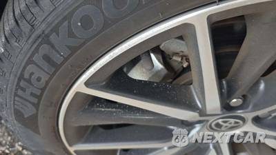 2021 Toyota Camry XLE - zdjęcie 19 z 26 - miniatura