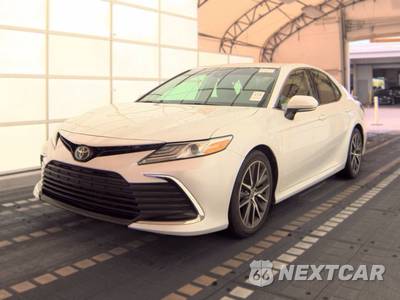 2021 Toyota Camry XLE - zdjęcie 1 z 26 - miniatura