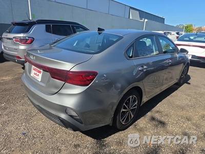2023 Kia Forte LXS - zdjęcie 4 z 21 - miniatura