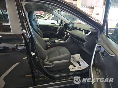 2022 Toyota RAV4 Hybrid LE - zdjęcie 8 z 29 - miniatura