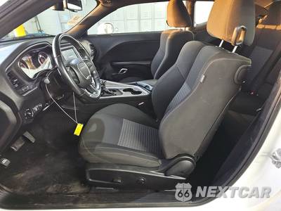 2022 Dodge Challenger GT - zdjęcie 7 z 57 - miniatura