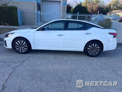 2025 Nissan Altima SV - zdjęcie 8 z 27 - miniatura