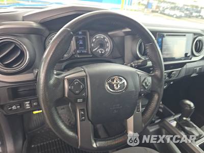 2019 Toyota Tacoma TRD Sport Crew Cab Medium Bed - zdjęcie 10 z 25 - miniatura