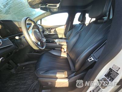 2023 Mercedes-Benz EQE 350 4MATIC Sedan - zdjęcie 7 z 19 - miniatura