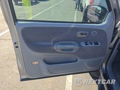 2002 Toyota Tundra SR5 Extended Cab Medium Bed w/Rear Doors - zdjęcie 9 z 45 - miniatura