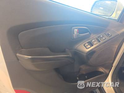 2014 Hyundai Tucson SE - zdjęcie 9 z 31 - miniatura