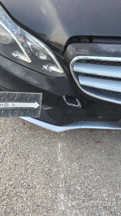 2015 Mercedes-Benz E 350 4MATIC Sedan - zdjęcie 23 z 59 - miniatura