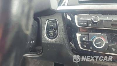 2018 BMW 3 Series Sedan 330i xDrive - zdjęcie 19 z 39 - miniatura