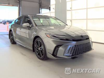2026 Toyota Camry XSE - zdjęcie 3 z 28 - miniatura