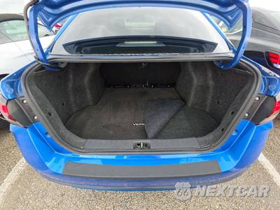 2020 Nissan Versa SV - zdjęcie 16 z 18 - miniatura