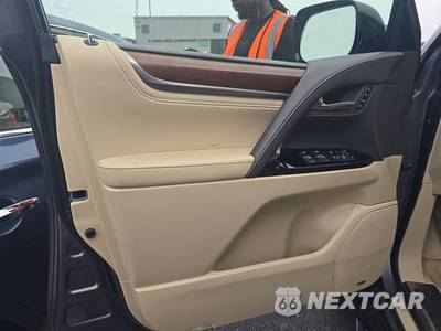 2016 Lexus LX 570 - zdjęcie 9 z 40 - miniatura