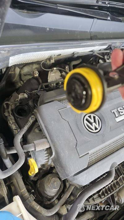 2019 Volkswagen Golf R Hatchback - zdjęcie 25 z 37 - miniatura
