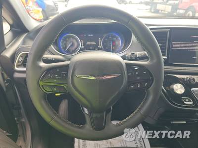 2023 Chrysler Pacifica Touring 121.6" WB - zdjęcie 10 z 20 - miniatura