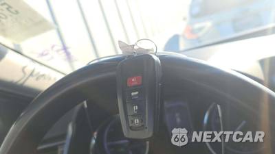 2020 Toyota Camry Hybrid LE - zdjęcie 17 z 33 - miniatura