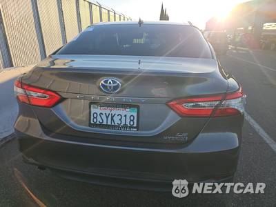 2020 Toyota Camry Hybrid LE - zdjęcie 5 z 33 - miniatura