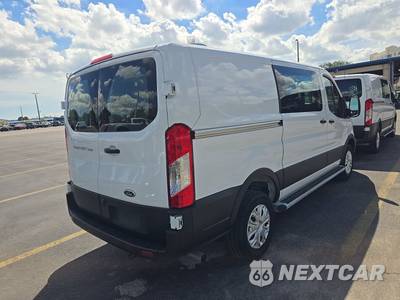 2025 Ford Transit 250 Cargo Van Low Roof 130.0" WB - zdjęcie 4 z 21 - miniatura