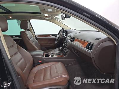 2013 Volkswagen Touareg TDI Sport w/Navigation - zdjęcie 8 z 36 - miniatura