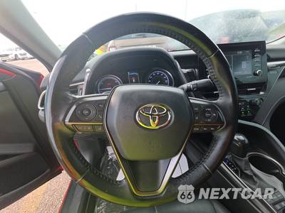 2022 Toyota Camry Hybrid SE - zdjęcie 10 z 24 - miniatura