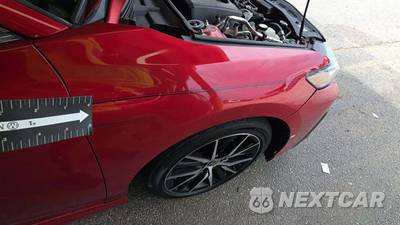 2022 Toyota Camry Hybrid SE - zdjęcie 19 z 24 - miniatura