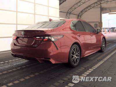 2022 Toyota Camry Hybrid SE - zdjęcie 4 z 24 - miniatura