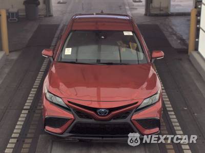 2022 Toyota Camry Hybrid SE - zdjęcie 2 z 24 - miniatura