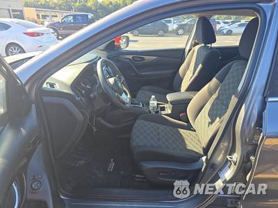 2020 Nissan Rogue Sport SV - zdjęcie 7 z 34 - miniatura