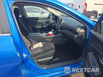 2025 Nissan Sentra SV - zdjęcie 8 z 30 - miniatura
