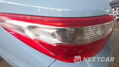 2016 Toyota Camry SE - zdjęcie 48 z 59 - miniatura