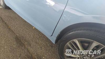 2016 Toyota Camry SE - zdjęcie 37 z 59 - miniatura