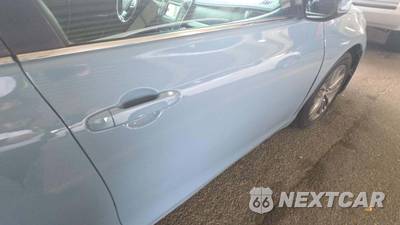 2016 Toyota Camry SE - zdjęcie 26 z 59 - miniatura