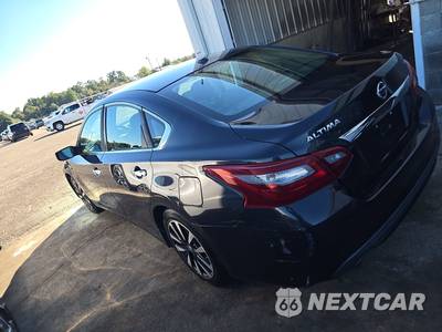 2018 Nissan Altima 2.5 SV - zdjęcie 6 z 35 - miniatura