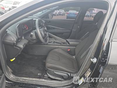 2025 Hyundai Elantra SEL Sport - zdjęcie 7 z 24 - miniatura