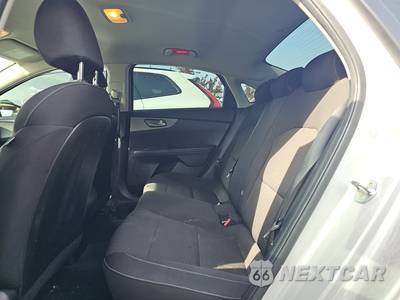 2019 Kia Forte LXS - zdjęcie 13 z 35 - miniatura
