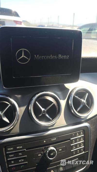 2017 Mercedes-Benz GLA 250 - zdjęcie 20 z 32 - miniatura
