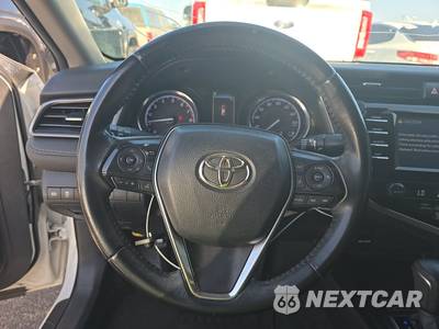 2019 Toyota Camry SE - zdjęcie 10 z 37 - miniatura