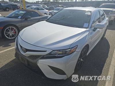 2019 Toyota Camry SE - zdjęcie 1 z 37 - miniatura