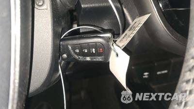 2019 Toyota Camry SE - zdjęcie 17 z 37 - miniatura