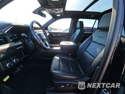 2022 GMC Yukon Denali - zdjęcie 7 z 30 - miniatura
