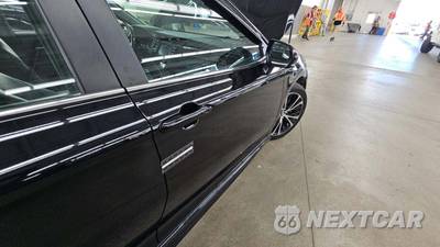 2020 Toyota Camry SE - zdjęcie 29 z 46 - miniatura